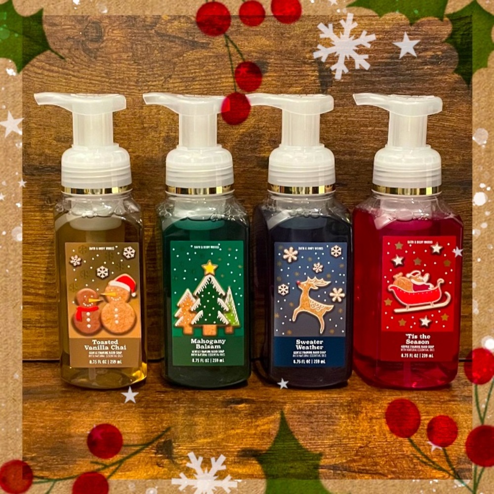 Bath & Body Works Christmas Gentle Foaming Hand Soap, Set of 4 Brand-New Bottles
